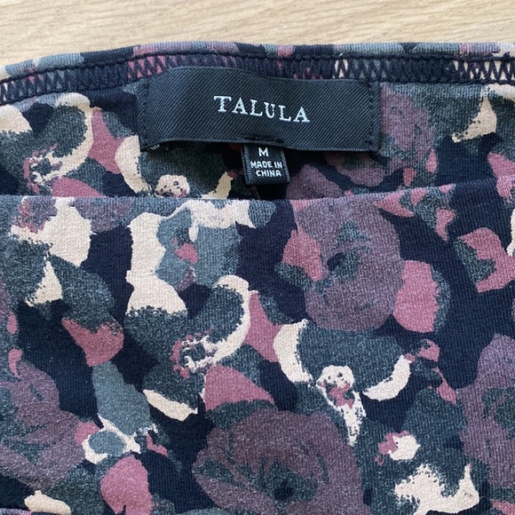 NWOT Aritzia Talula Leggings - Floral Print - Picture 4 of 4